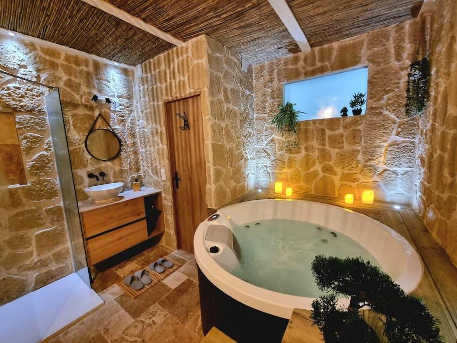 Les Spas De La Mer, & Spa, Room, Plein Coeur Du Grau Apartment Le Grau-du-Roi